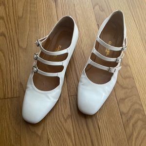 Carel size 38 white patent shoes